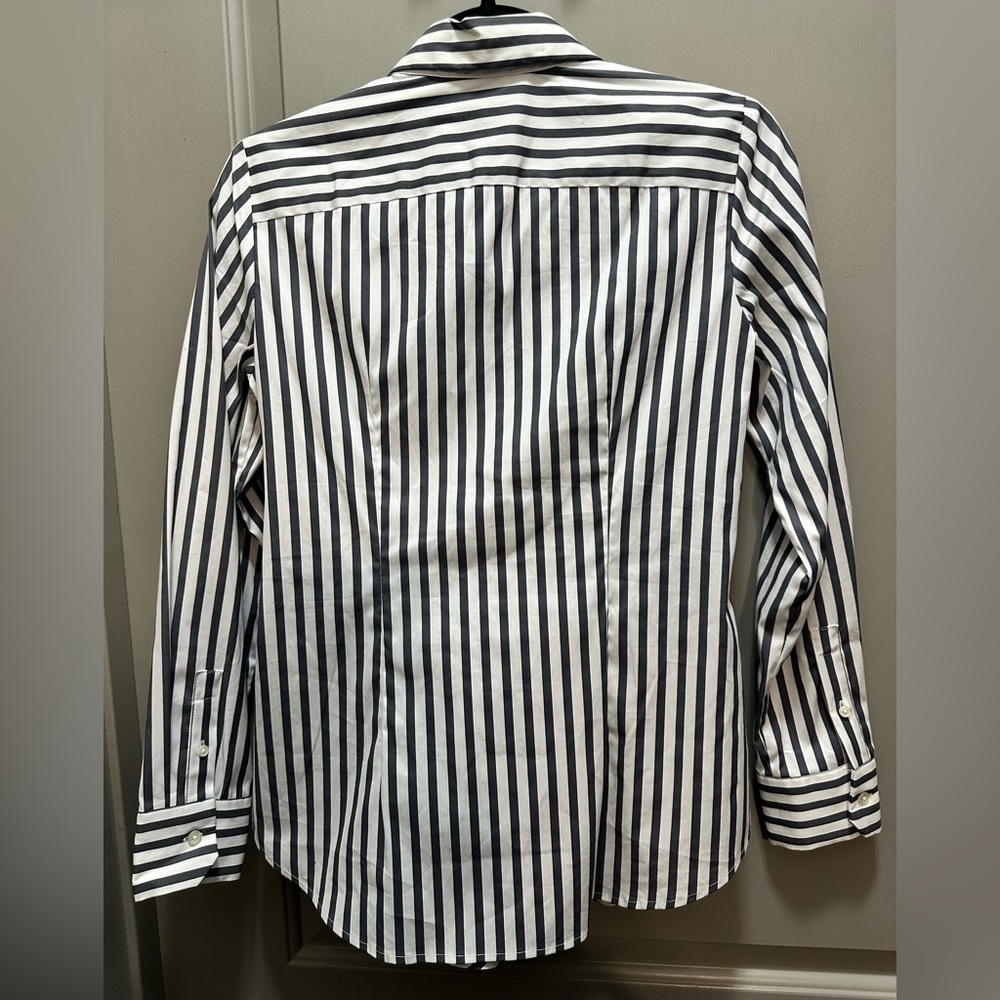 Ann Taylor Size 6P Long Sleeve Tie Front Button Down Shirt NWT - Picture 2 of 9